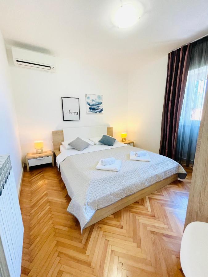 Apartments Nona Pula Luaran gambar